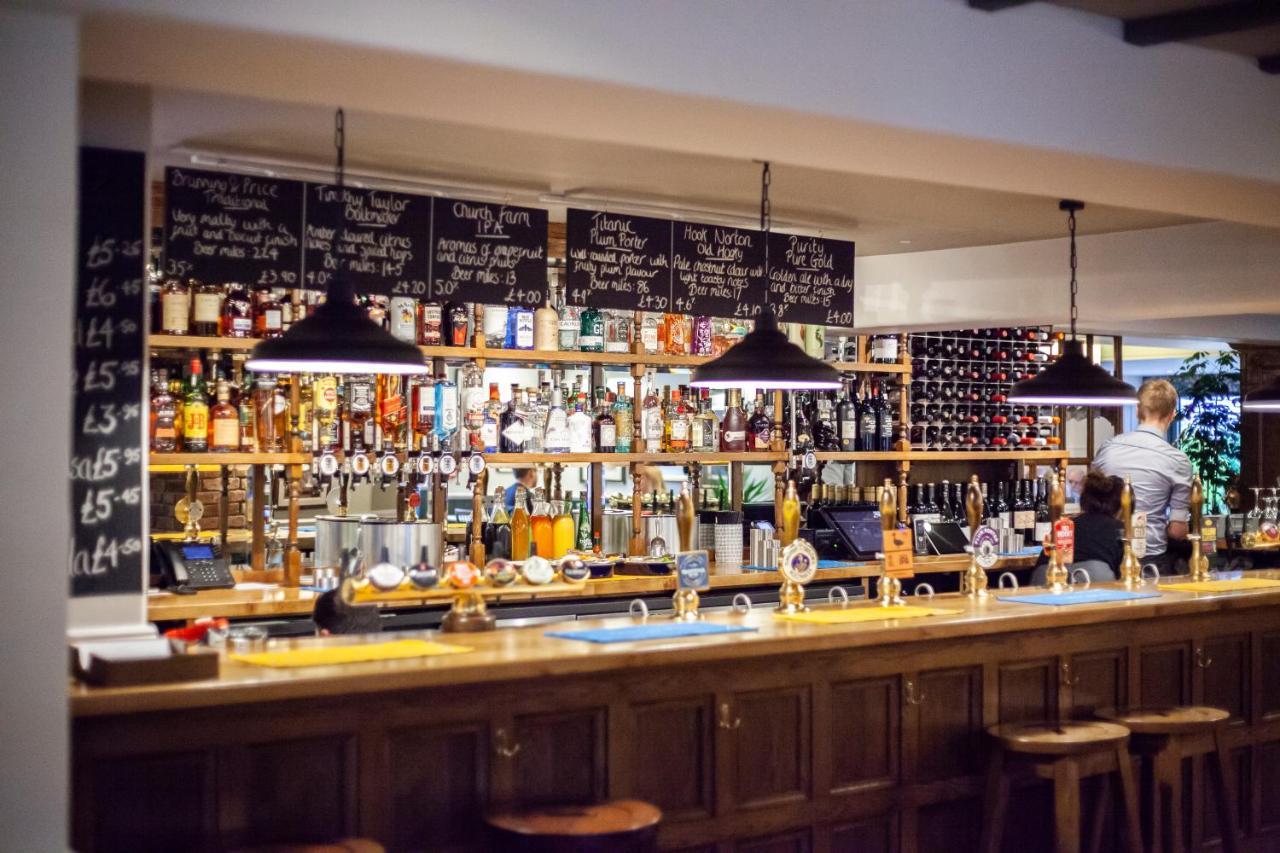 The Bell - Brunning And Price Hotel Alderminster Exterior foto